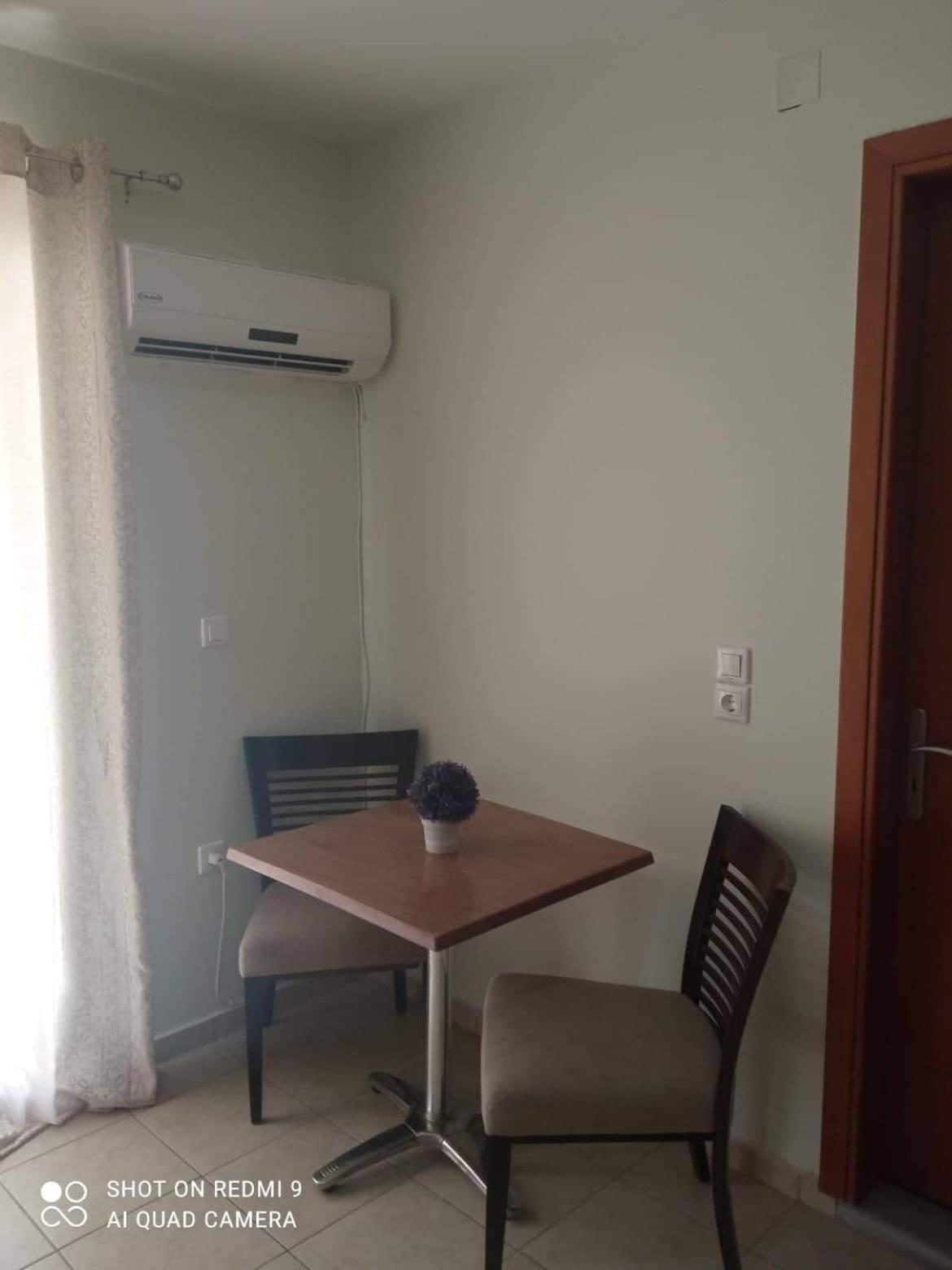 Vasilis Travlos Apartment بوروس المظهر الخارجي الصورة